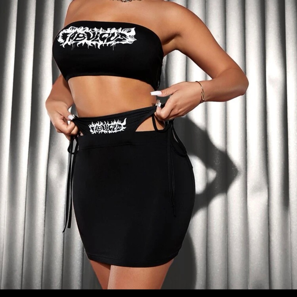 Fabulous graphic skirt & tube top set